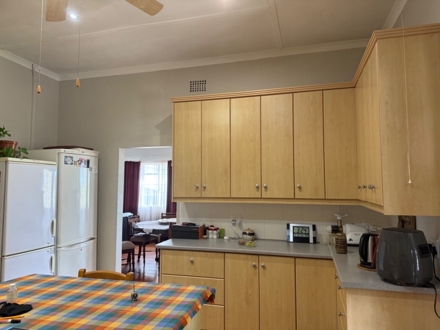5 Bedroom Property for Sale in Ladismith Western Cape